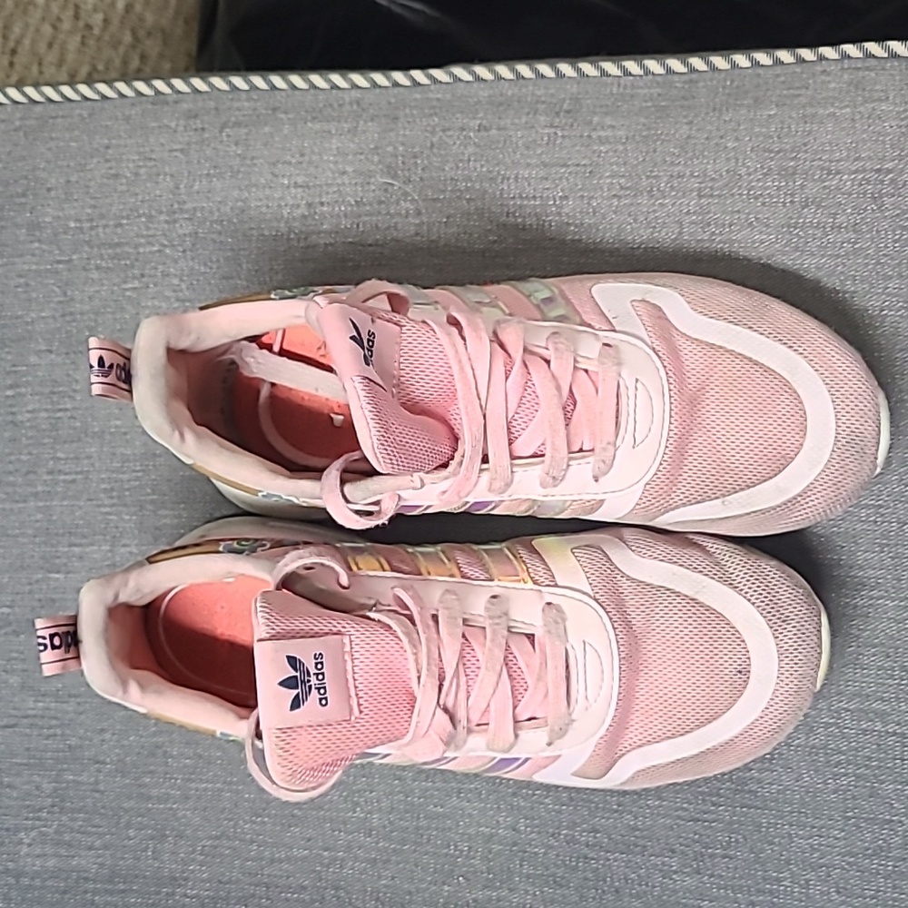 Girls Adidas shoes